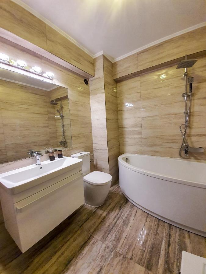 Central.Deluxe.Apartament.Gran Varadino Esterno foto